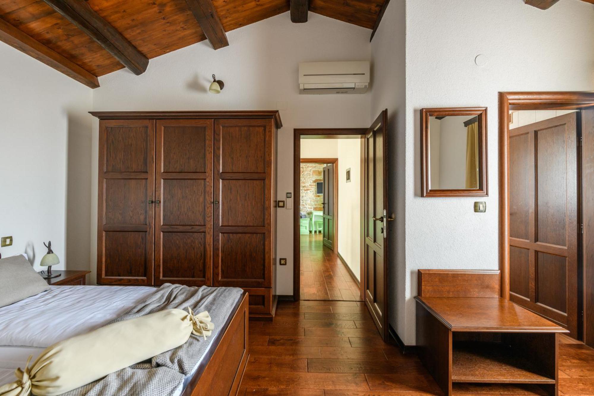 Villa Gina Valtura Exterior photo