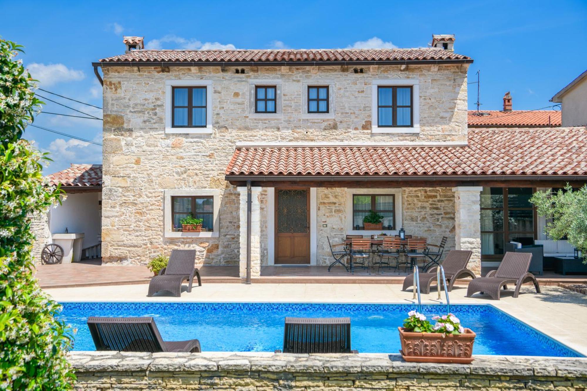 Villa Gina Valtura Exterior photo